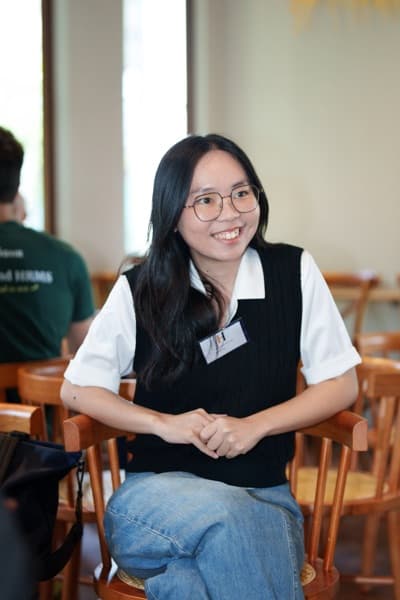 Lizzie Tan